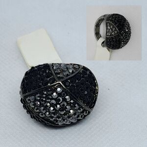 Fashion ring